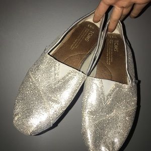 FINAL DROP Silver Sparkly Toms